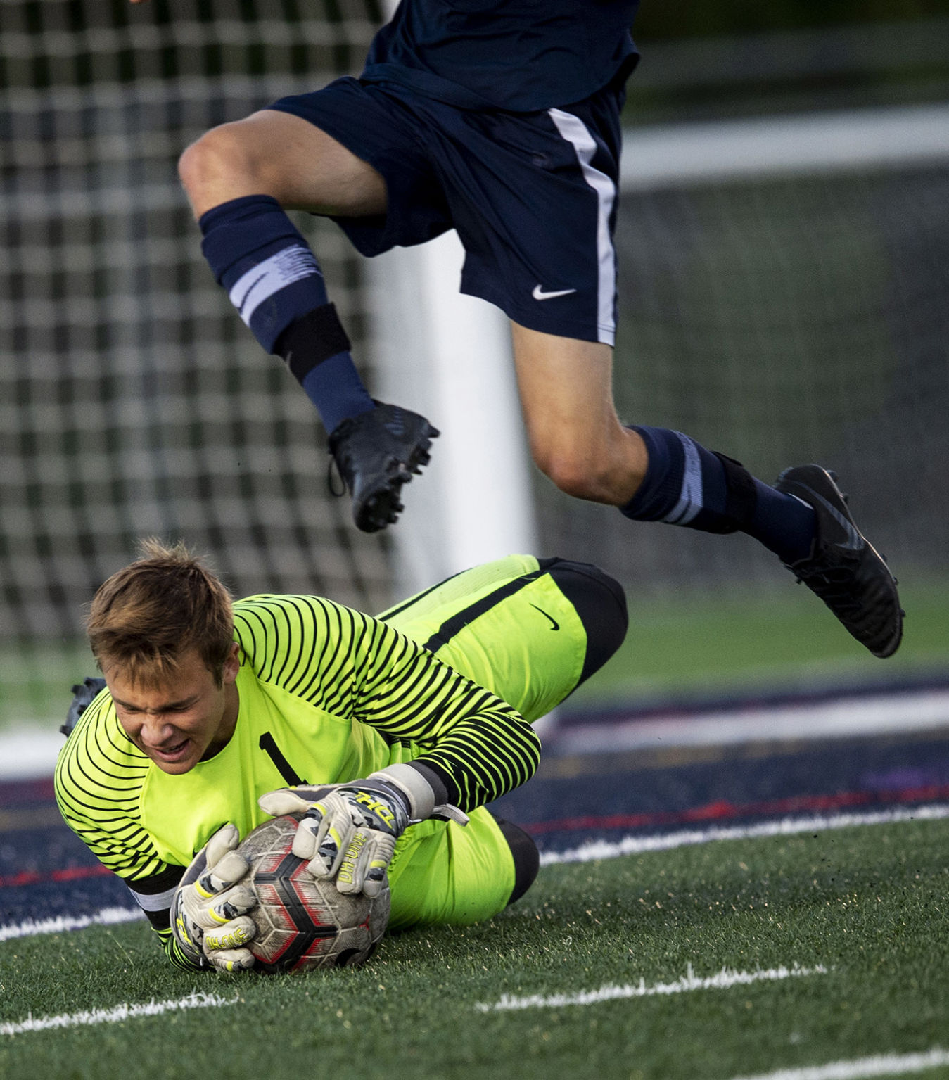 091819-s-AirAcademySoccerClassical 05jpg